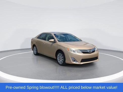 Used 2012 Toyota Camry XLE FWD image 2