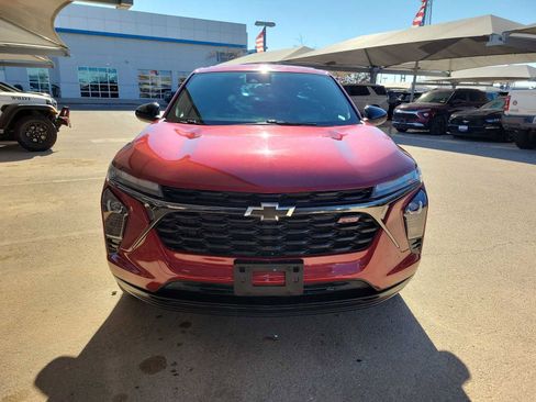 Used 2024 Chevrolet Trax RS w/ Driver Confidence Package image 6