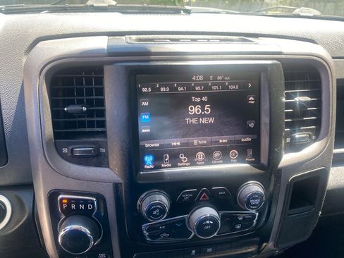 Used 2017 RAM 1500 Express w/ Express Value Package AWD/4WD image 13