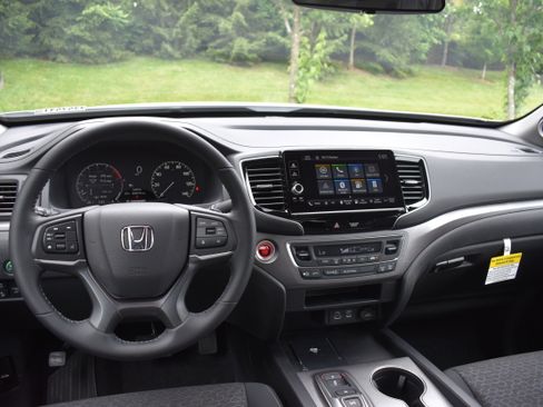 New 2026 Honda Ridgeline Sport image 15