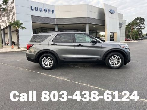 New 2026 Ford Explorer Active image 2