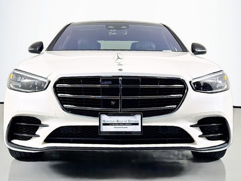 Used 2022 Mercedes-Benz S 580 4MATIC Sedan image 3