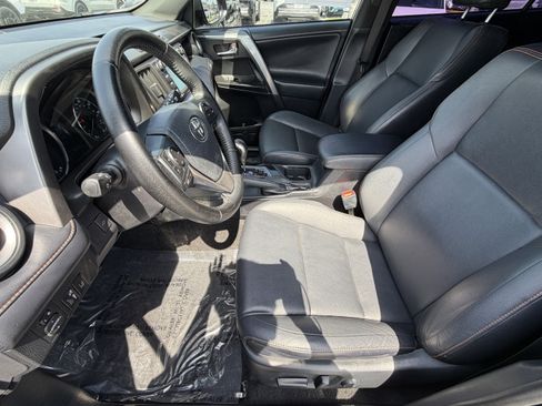 Used 2017 Toyota RAV4 SE AWD/4WD image 15