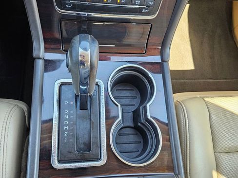 Used 2017 Lincoln Navigator Reserve image 15