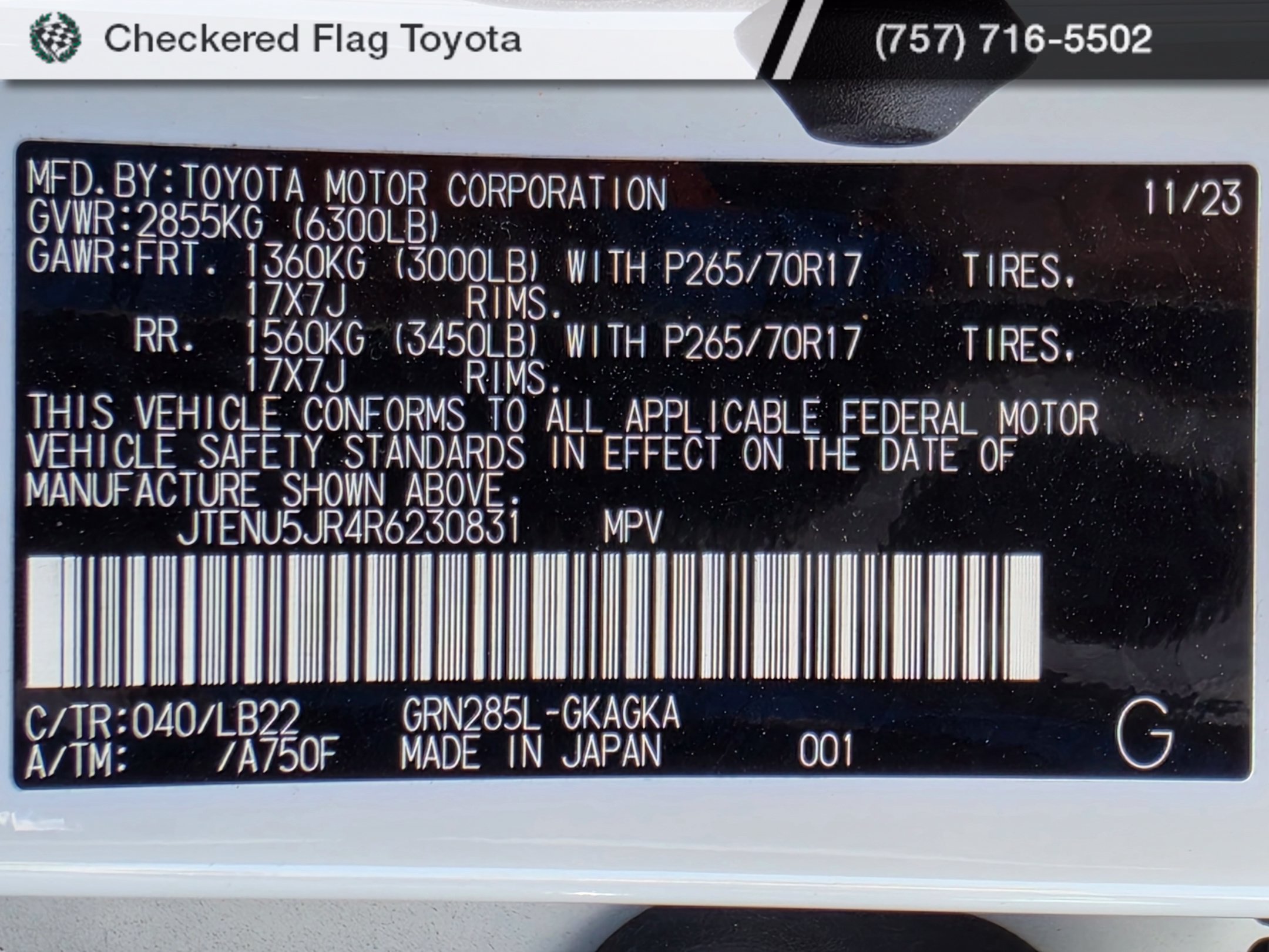 Used 2024 Toyota 4Runner SR5 Premium w/ Moonroof Package AWD/4WD image 23