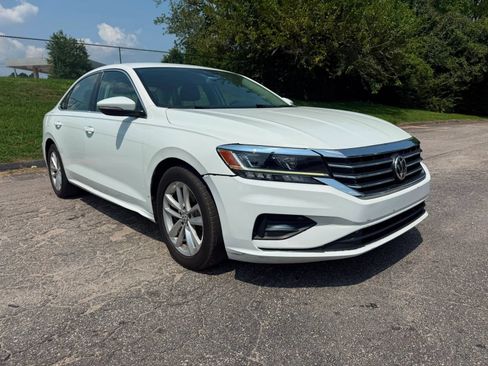Used 2020 Volkswagen Passat 2.0T SE FWD image 1