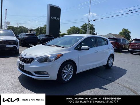 Used 2015 Kia Forte EX FWD image 1