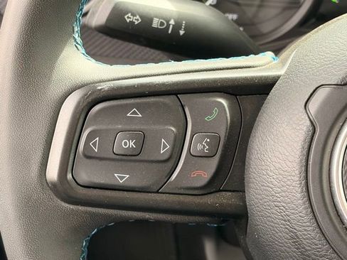 Used 2025 Jeep Wrangler Unlimited Rubicon 4xe w/ Safety Group AWD/4WD image 14