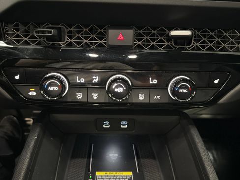 Used 2025 Honda Accord Sport image 35