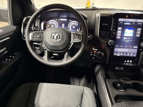 New 2026 RAM 1500 4x4 Crew Cab image 11