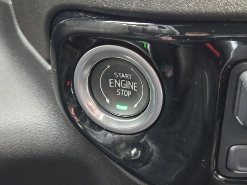 Used 2023 Chevrolet Silverado 1500 High Country w/ Technology Package image 20