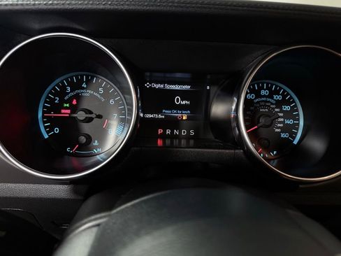 Used 2018 Ford Mustang GT Premium RWD image 13