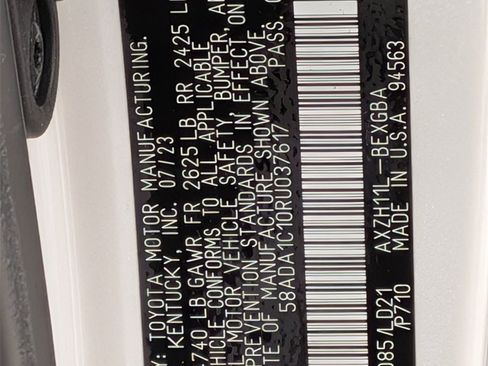 Used 2024 Lexus ES 300h w/ Premium Package image 40