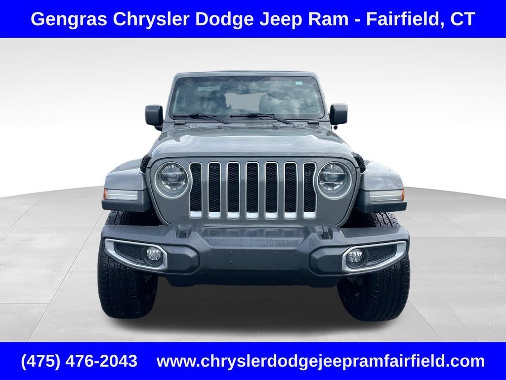 Used 2018 Jeep Wrangler Unlimited Sahara AWD/4WD image 2