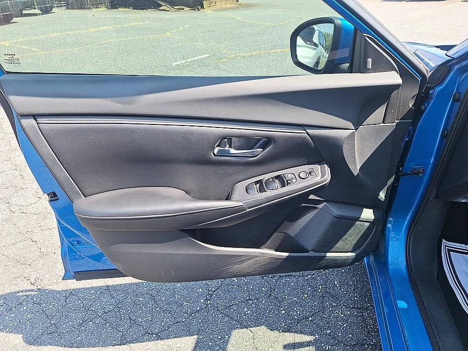 Used 2020 Nissan Sentra SV w/ Electronics Package FWD image 9