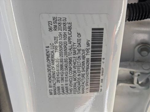 Used 2023 Honda Pilot Sport image 25