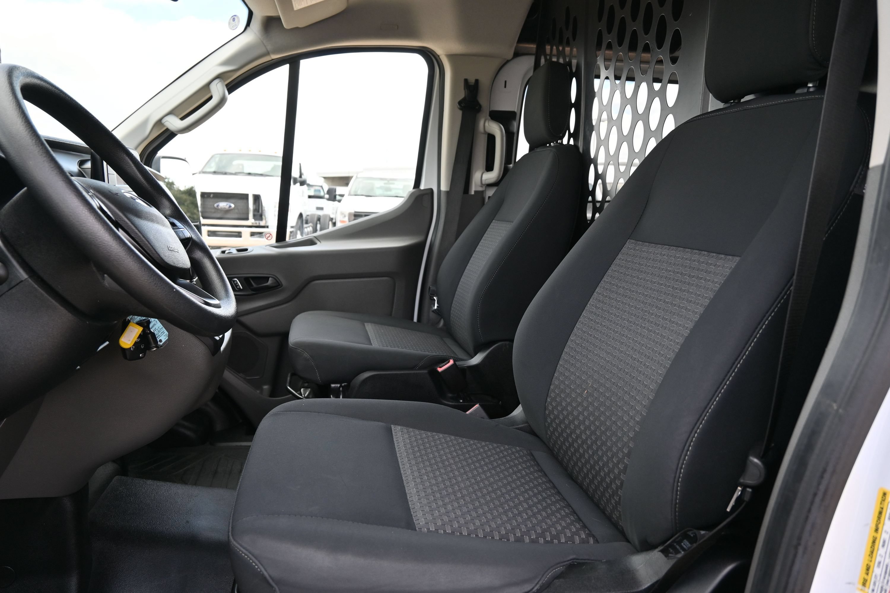 Used 2025 Ford Transit 250 Low Roof w/ Exterior Upgrade Package RWD image 27
