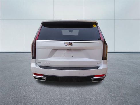 Certified 2024 Cadillac Escalade ESV Premium Luxury image 5