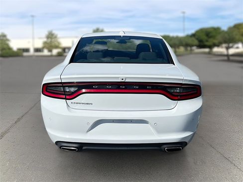 Used 2023 Dodge Charger SXT image 4