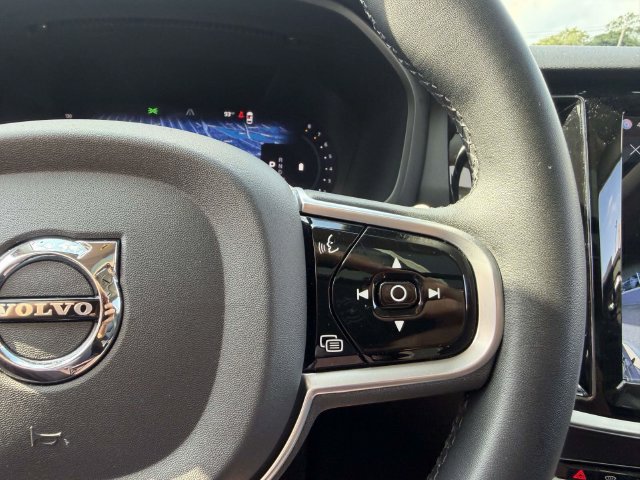 Used 2023 Volvo S60 B5 Plus w/ Climate Package AWD/4WD image 24
