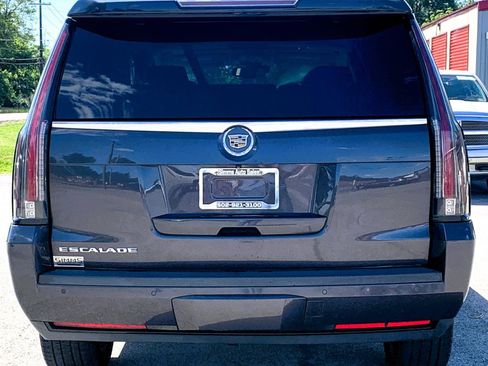 Used 2015 Cadillac Escalade ESV Premium AWD/4WD image 4