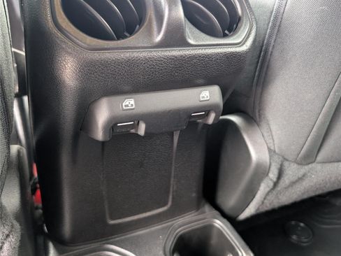 Used 2020 Jeep Wrangler Unlimited Sport S AWD/4WD image 16