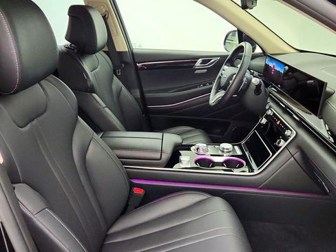 Used 2025 Genesis GV80 2.5T Standard AWD/4WD image 24