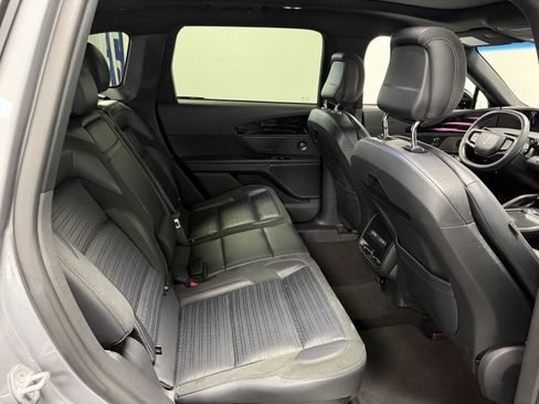 Used 2024 Lincoln Nautilus Reserve w/ Equipment Group 202A image 29