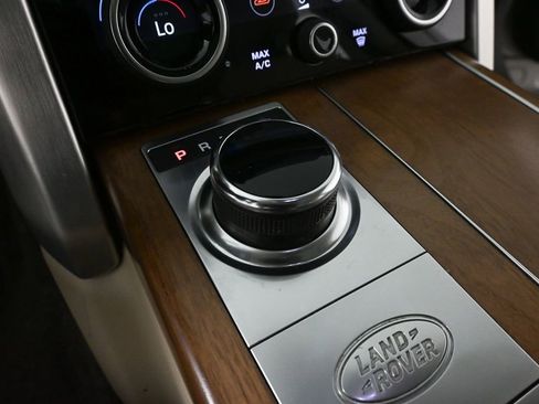 Used 2020 Land Rover Range Rover HSE image 14