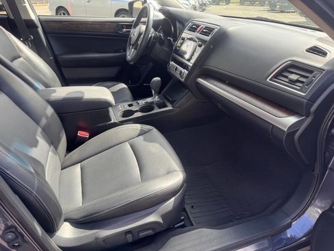 Used 2015 Subaru Outback 3.6R Limited image 13