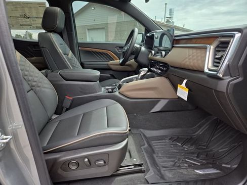 New 2026 GMC Canyon Denali AWD/4WD image 36