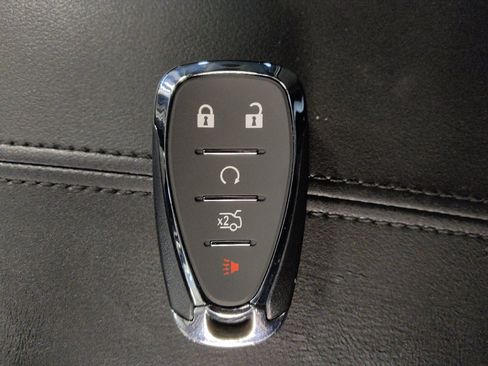 Used 2020 Chevrolet Malibu LT FWD image 32