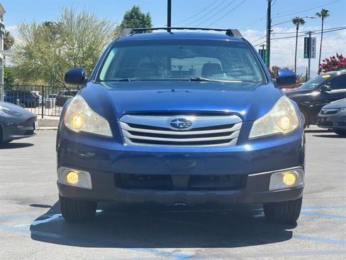 Used 2010 Subaru Outback 2.5i Premium AWD/4WD image 9