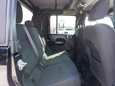 Used 2021 Jeep Gladiator Sport AWD/4WD image 28