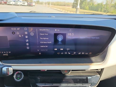 New 2026 Buick Envision Avenir AWD/4WD image 17
