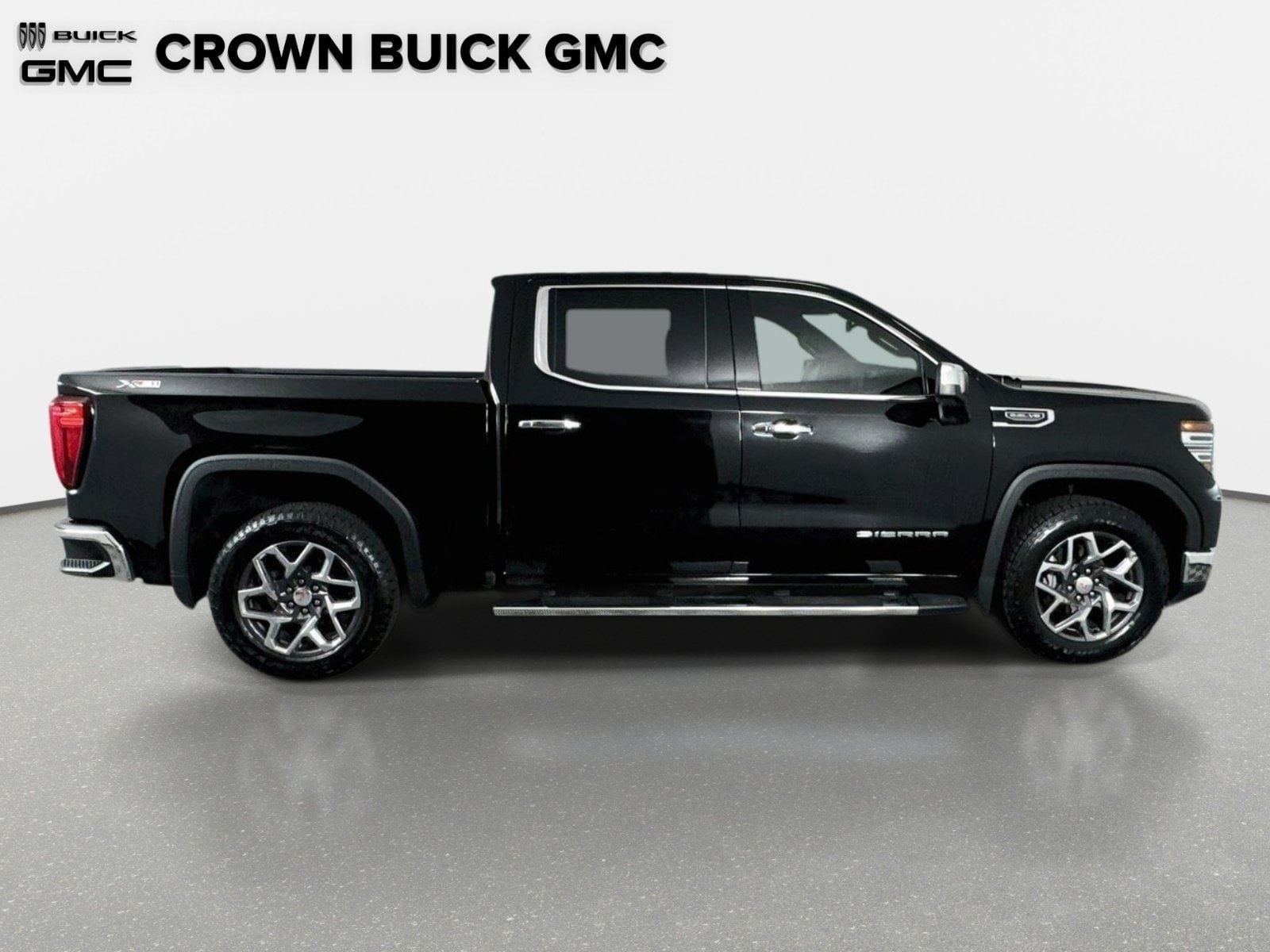 Certified 2023 GMC Sierra 1500 SLT w/ SLT Premium Package AWD/4WD image 4