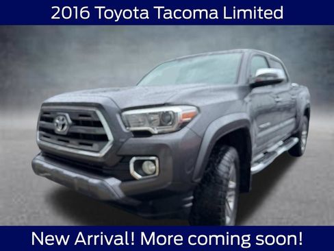 Used 2016 Toyota Tacoma Limited w/ Towing Package AWD/4WD image 2