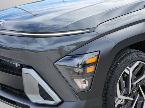 New 2026 Hyundai Kona SEL Premium image 6