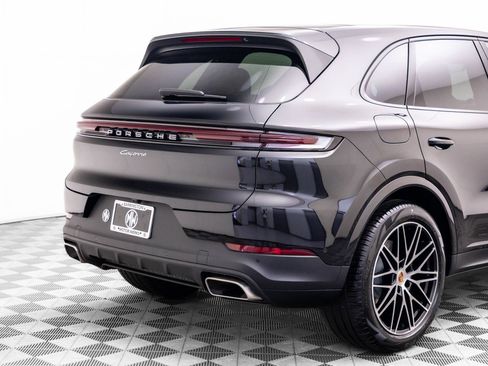 New 2026 Porsche Cayenne AWD/4WD image 39
