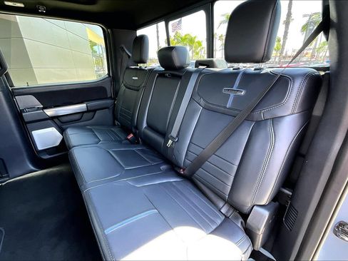 Used 2025 Ford F450 Platinum w/ FX4 Off-Road Package AWD/4WD image 26