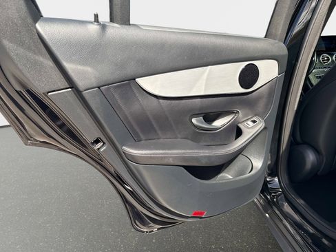 Used 2022 Mercedes-Benz GLC 300 image 12