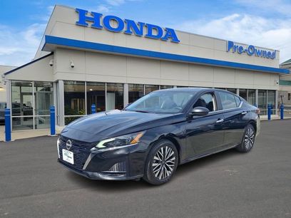 Used 2025 Nissan Altima 2.5 SV