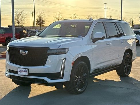 Used 2024 Cadillac Escalade Sport Platinum image 4