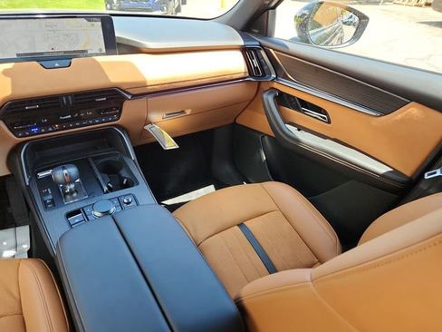 Certified 2025 MAZDA CX-70 3.3 Turbo S w/ Premium Plus image 15