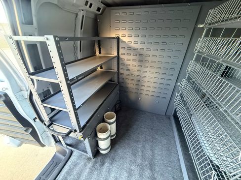 Used 2021 Chevrolet Express 2500 RWD image 17