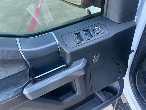 Used 2019 Ford F150 XLT w/ Equipment Group 302A Luxury AWD/4WD image 36