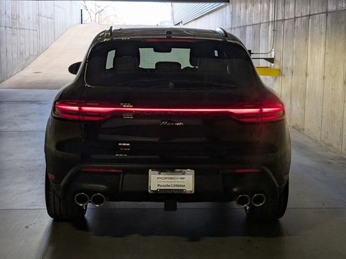 New 2026 Porsche Macan image 8