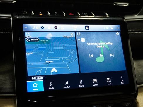 Certified 2024 Jeep Grand Cherokee Limited w/ Luxury Tech Group II image 26