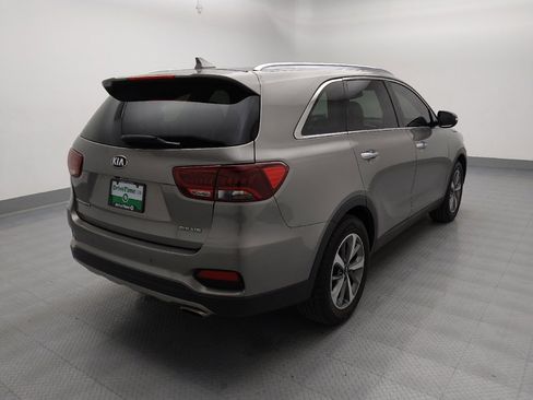 Used 2019 Kia Sorento EX w/ EX Touring Package image 9