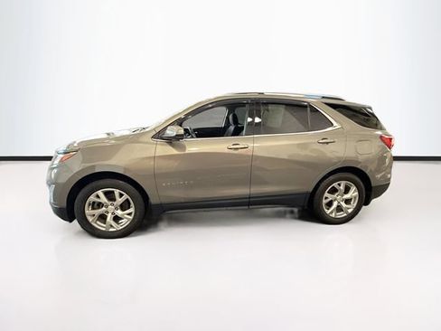 Used 2019 Chevrolet Equinox LT w/ Sun & Navigation Package image 9